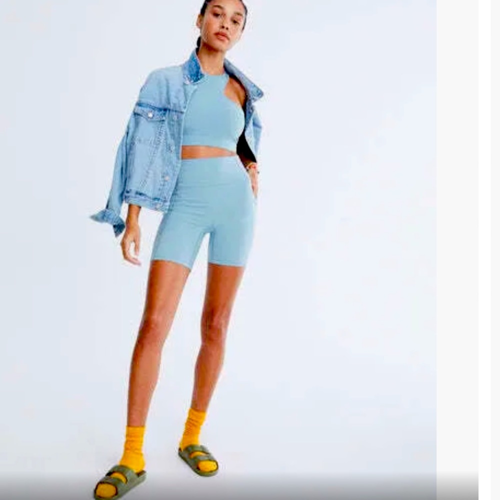 🦋 Bandier Le Ore Bike Shorts 🦋